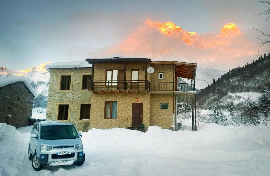 Peak Mazeri Guest House Esterno foto